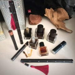 Hajar Al Aswad Discovery Gift Set